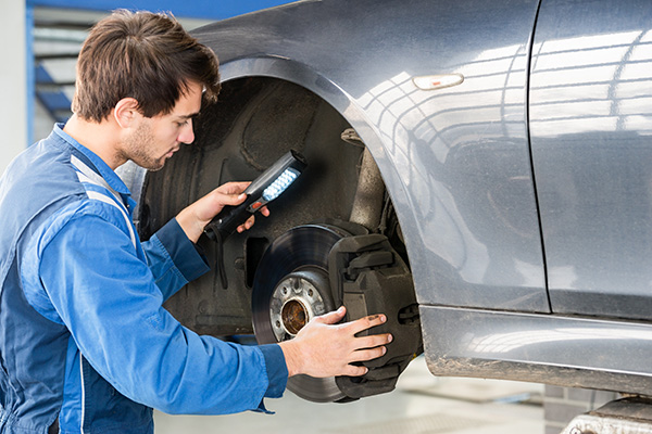 How Can I Tell If My Brakes Need Replacement? | TL Motors